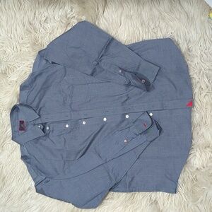 Untuckit button down